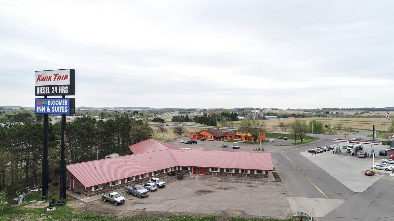 Bloomer Inn & Suites Bagian luar foto