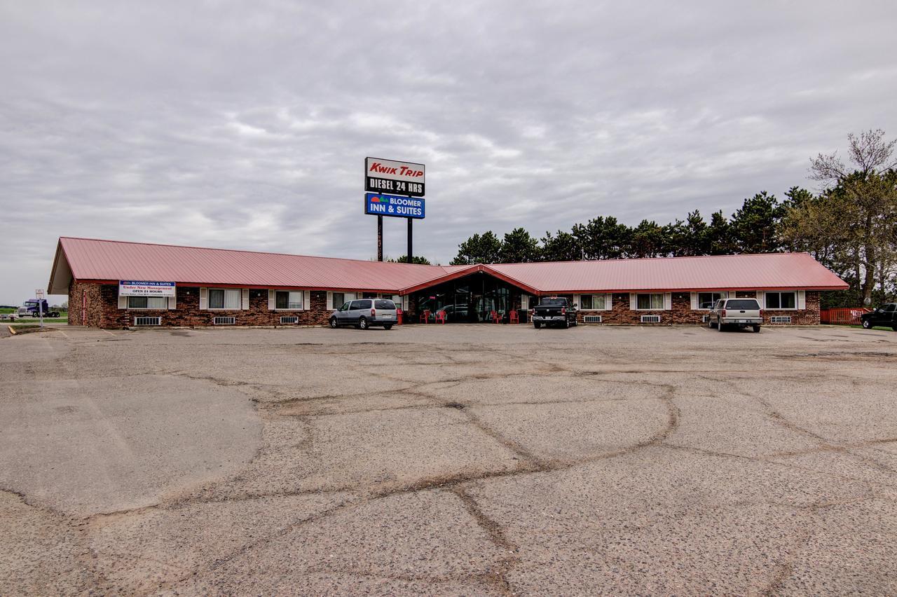 Bloomer Inn & Suites Bagian luar foto