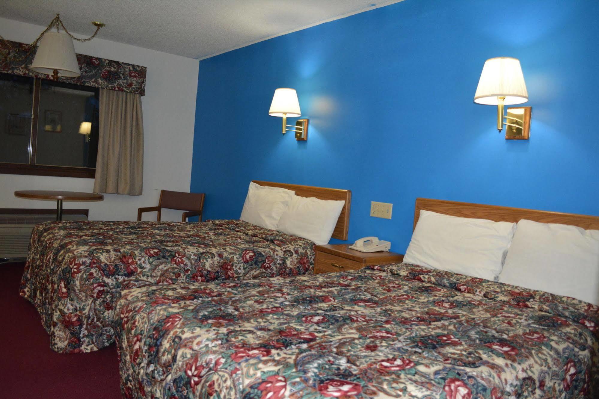 Bloomer Inn & Suites Bagian luar foto