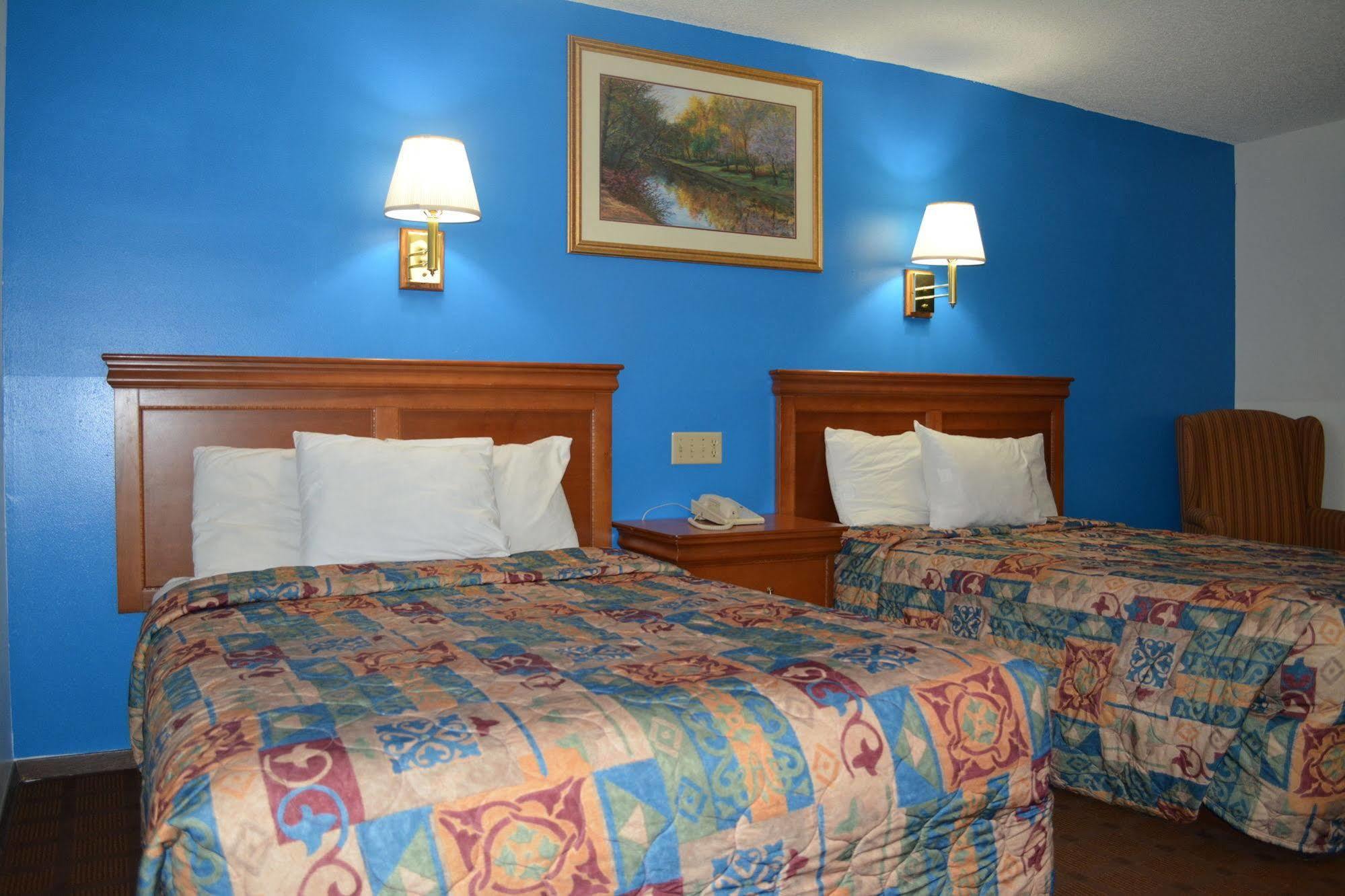 Bloomer Inn & Suites Bagian luar foto